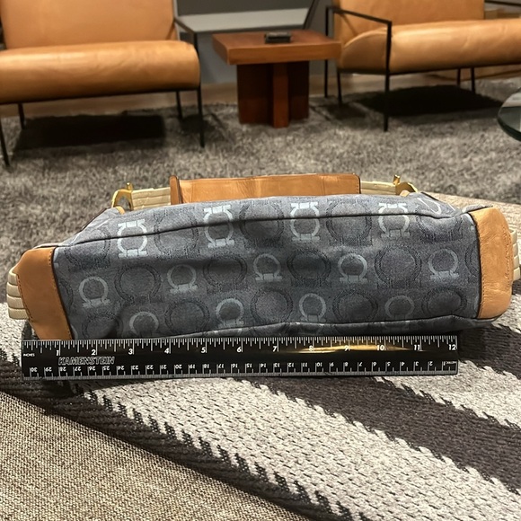 Salvatore Ferragamo denim leather shoulder bag - Picture 3 of 11